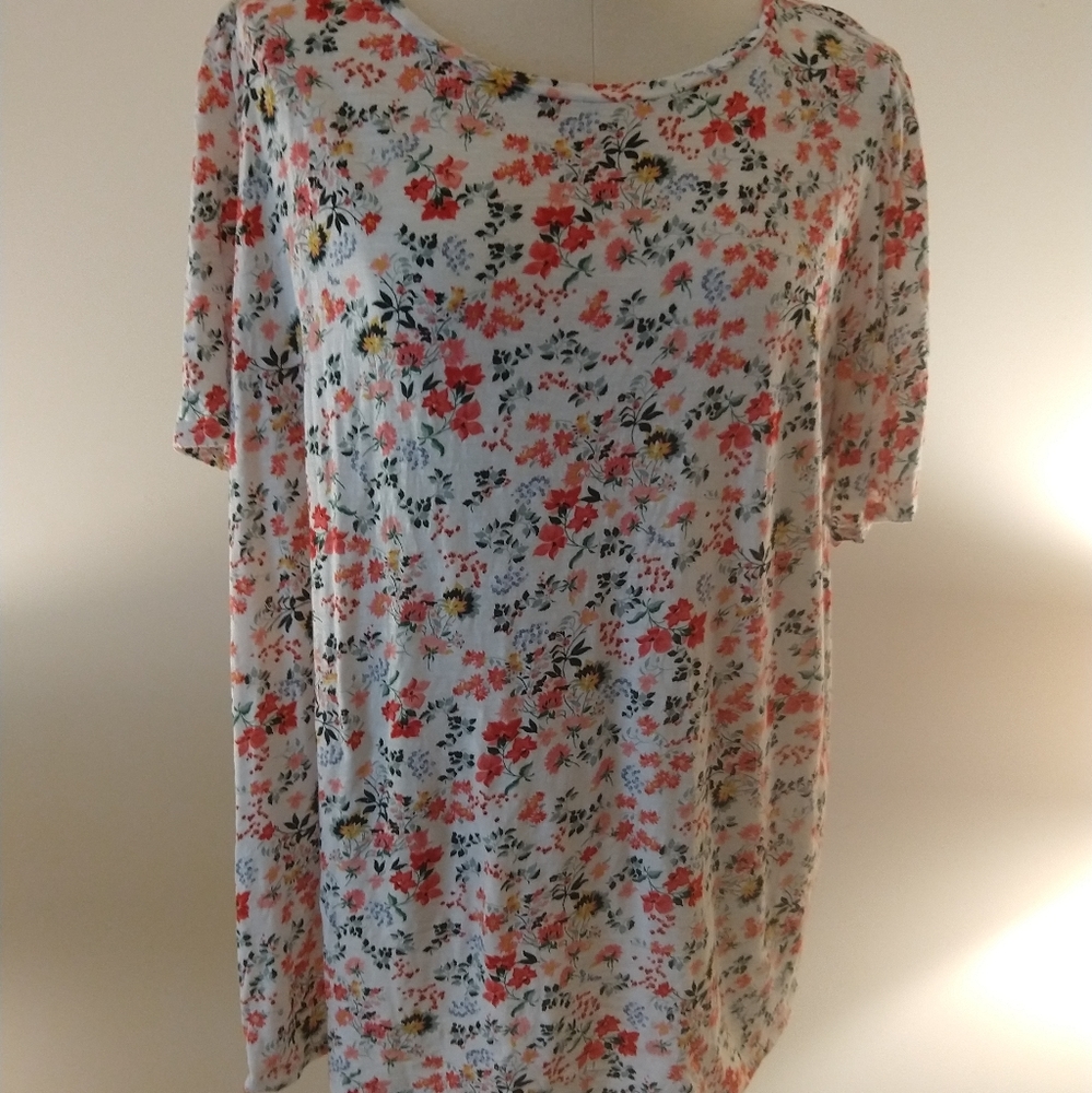 Ann Taylor Loft Plus Size Floral Shirt Size 20/22